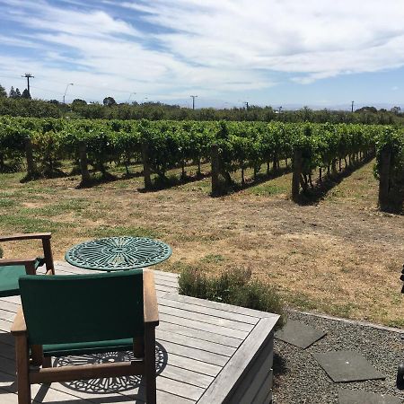 Tuki Vineyard Cottage Havelock North Exterior photo