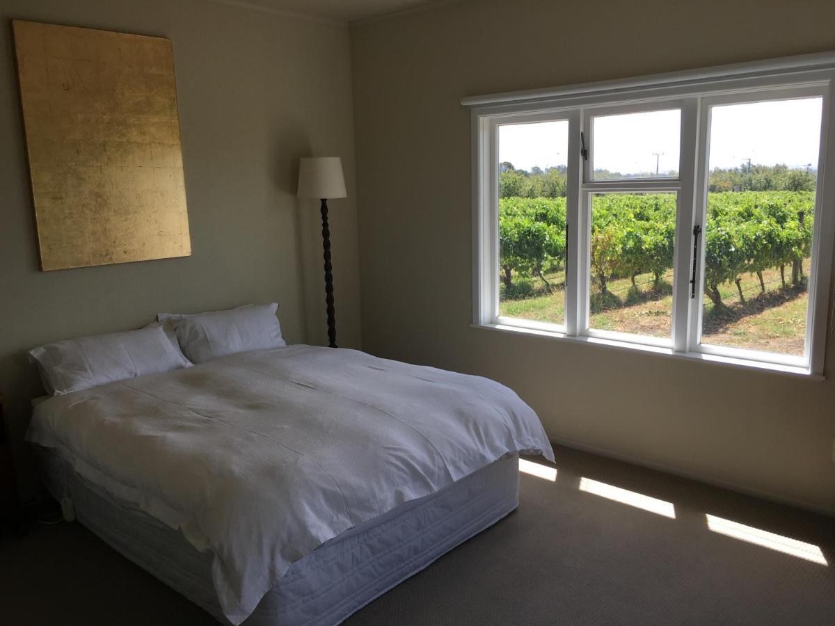 Tuki Vineyard Cottage Havelock North Exterior photo